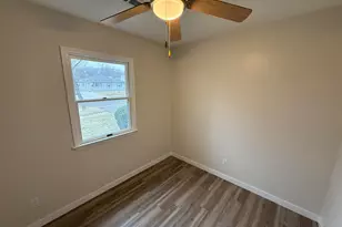 4089 Willow St, Hobart, IN 46342 - Photo 9