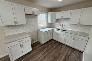 4089 Willow St, Hobart, IN 46342 - Photo 3