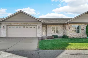 805 Veterans Ln, Crown Point, IN 46307 - Photo 1