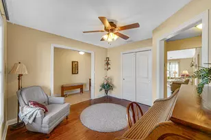 805 Veterans Ln, Crown Point, IN 46307 - Photo 7