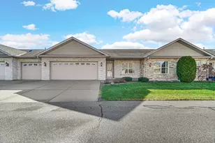 805 Veterans Ln, Crown Point, IN 46307 - Photo 1