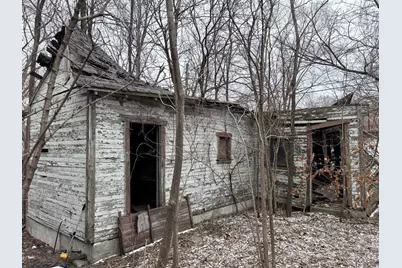 1295 W 16th Avenue, Gary, IN 46407 - Photo 3