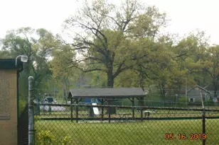 2460 Vermillion St, Lake Station, IN 46405 - Photo 3