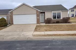 648 Beech Ct, Lowell, IN 46356 - Photo 1