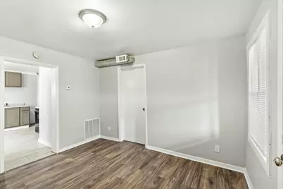 3732 Deodar Street, East Chicago, IN 46312 - Photo 5