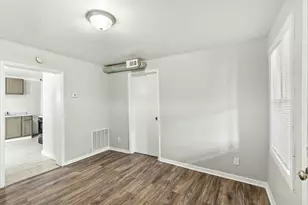 3732 Deodar St, East Chicago, IN 46312 - Photo 5