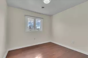 1444 Woodview Dr, Crown Point, IN 46307 - Photo 13