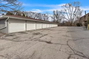 1444 Woodview Dr, Crown Point, IN 46307 - Photo 15