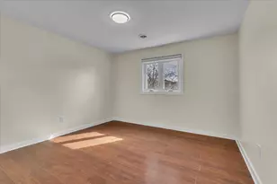 1444 Woodview Dr, Crown Point, IN 46307 - Photo 9