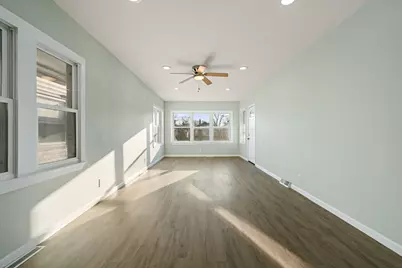 824 Johnson Street, Gary, IN 46402 - Photo 5