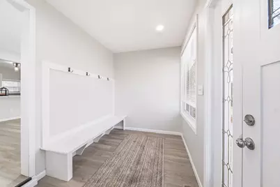 407 Polk Street, Gary, IN 46402 - Photo 3