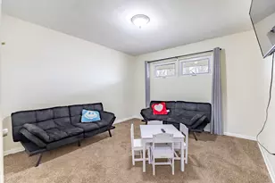 715 N Harvey St, Griffith, IN 46319 - Photo 29