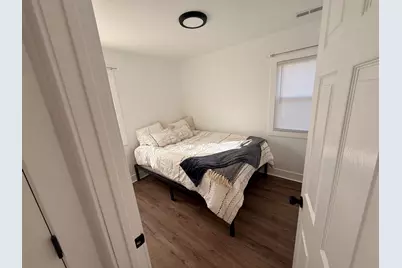 4514 E 10th Avenue, Gary, IN 46403 - Photo 7