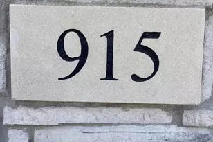 915 Paula Ct, Hobart, IN 46342 - Photo 3