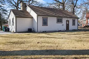 1670 W 61st Pl, Merrillville, IN 46410 - Photo 17