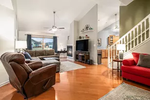 2122 Teakwood Cir, Highland, IN 46322 - Photo 3