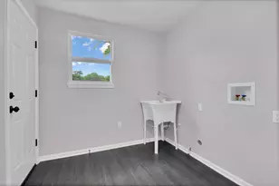 836 Fayette St, Gary, IN 46403 - Photo 13