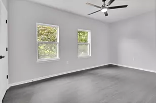 836 Fayette St, Gary, IN 46403 - Photo 9