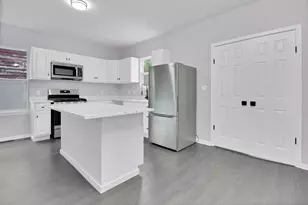 836 Fayette St, Gary, IN 46403 - Photo 5