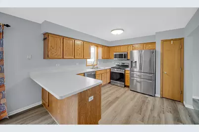 901 Robin Court, Dyer, IN 46311 - Photo 7