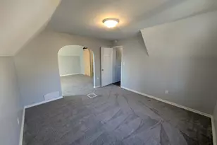 313 N Carroll Ave, Michigan City, IN 46360 - Photo 11