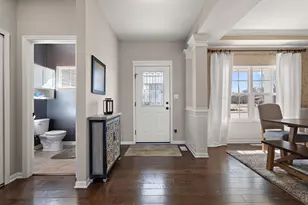 508 E 119th Pl, Crown Point, IN 46307 - Photo 5