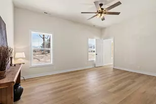 10842 N 1000 W, Demotte, IN 46310 - Photo 9