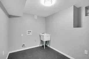 859 Fayette St, Gary, IN 46403 - Photo 13