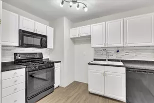 215 Glencove Dr, Michigan City, IN 46360 - Photo 5