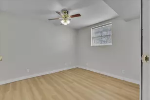 215 Glencove Dr, Michigan City, IN 46360 - Photo 9