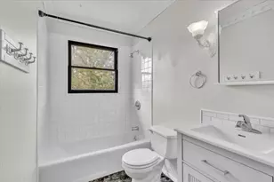 215 Glencove Dr, Michigan City, IN 46360 - Photo 13