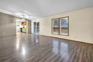 14865 Heritage Dr W, Wheatfield, IN 46392 - Photo 11