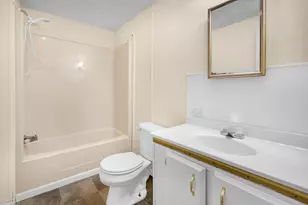 14865 Heritage Dr W, Wheatfield, IN 46392 - Photo 15