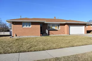 300 W 54th Pl, Merrillville, IN 46410 - Photo 1