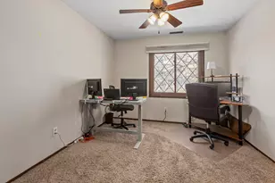 2513 E Lakeshore Dr, Crown Point, IN 46307 - Photo 13