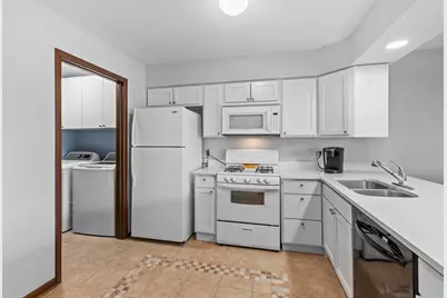 2513 E Lakeshore Drive #7, Crown Point, IN 46307 - Photo 7