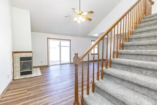 1215 Sturdy Rd, Valparaiso, IN 46383 - Photo 5