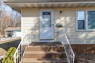 539 S Rensselaer St, Griffith, IN 46319 - Photo 3