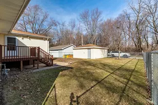 539 S Rensselaer St, Griffith, IN 46319 - Photo 7