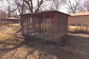 1021 173rd St, Hazel Crest, IL 60429 - Photo 3