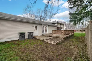 241 Brandt Pl, Hobart, IN 46342 - Photo 17