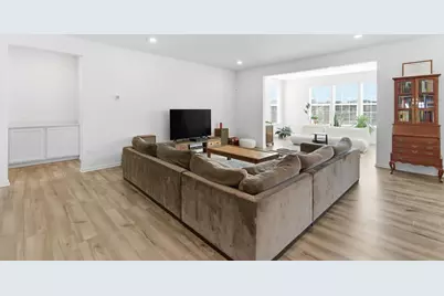 2215 E 109th Place, Crown Point, IN 46307 - Photo 7