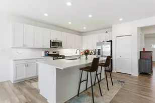 2215 E 109th Pl, Crown Point, IN 46307 - Photo 11