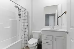 2215 E 109th Pl, Crown Point, IN 46307 - Photo 23