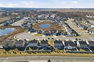 2215 E 109th Pl, Crown Point, IN 46307 - Photo 31