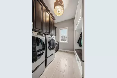 7216 Fawn Valley Drive, Schererville, IN 46375 - Photo 37