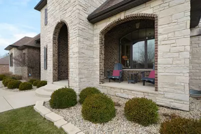 7216 Fawn Valley Drive, Schererville, IN 46375 - Photo 5