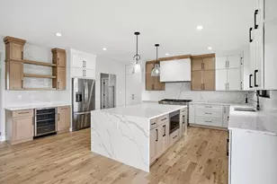 9467 Tall Grass Trail, Saint John, IN 46373 - Photo 15