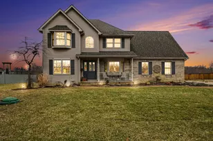 22 Covington Dr, Valparaiso, IN 46385 - Photo 1