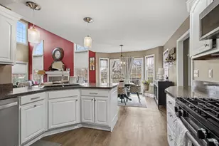 22 Covington Dr, Valparaiso, IN 46385 - Photo 13